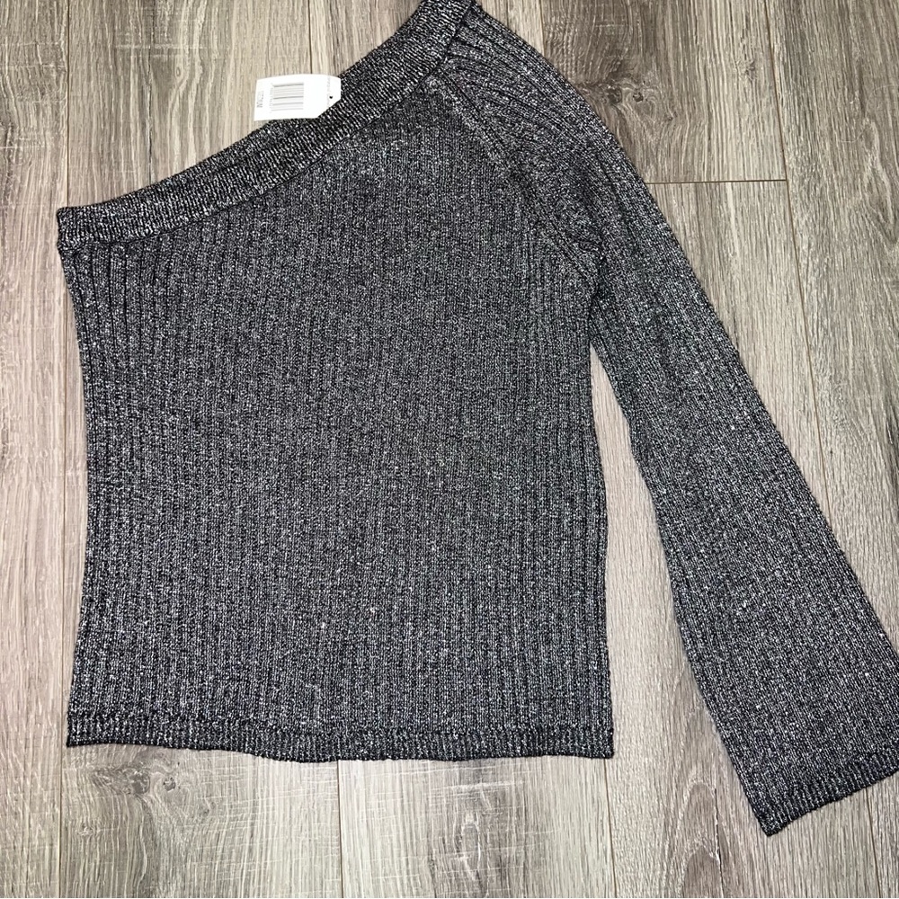 One shoulder sweater top